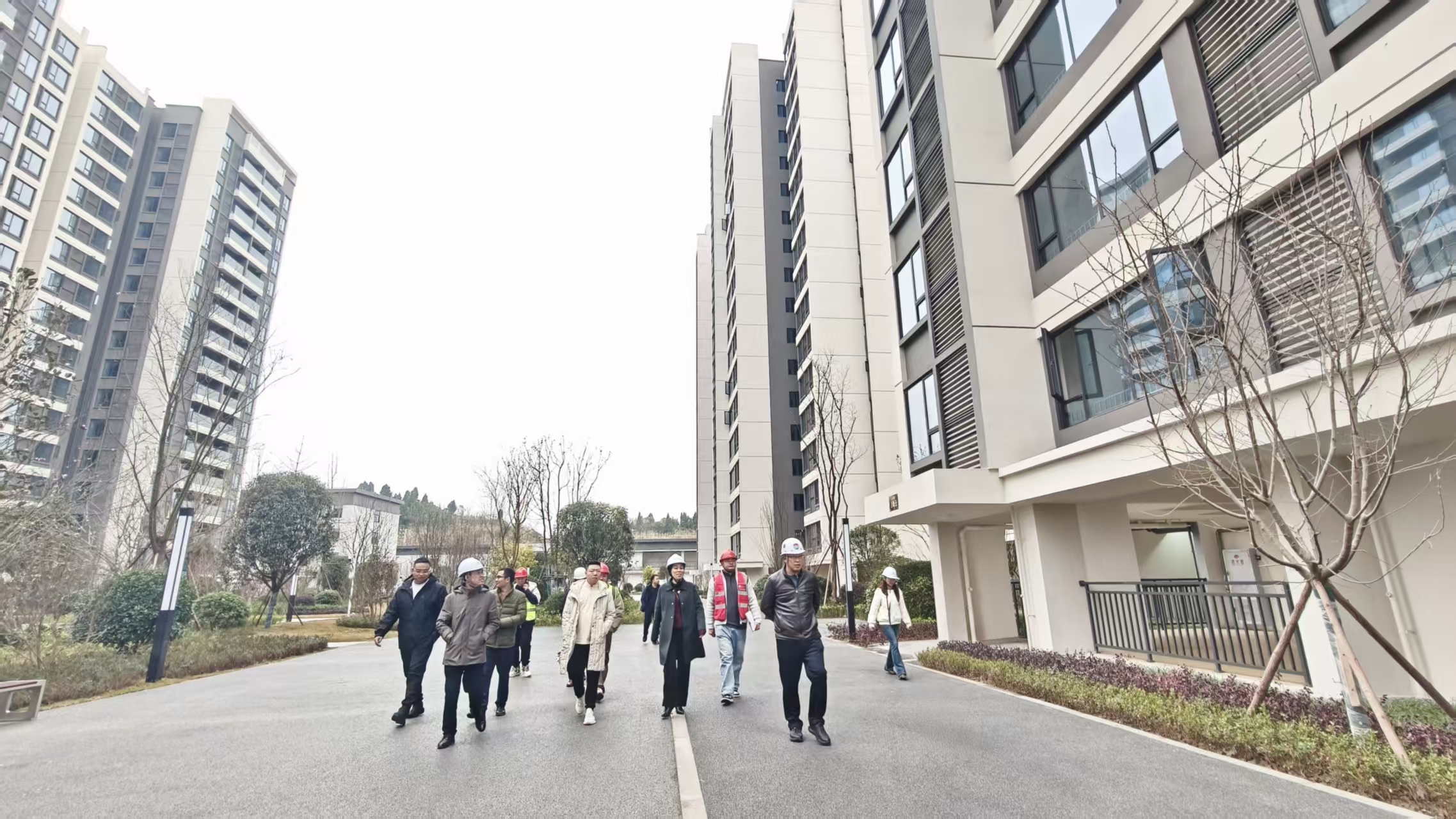 热烈：亍八炷高新区南片区棚户区改造配套基础设施建设项目”顺利通过竣工验收