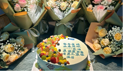 —中国尊龙官方集团举办第四季度员工集体生日Party